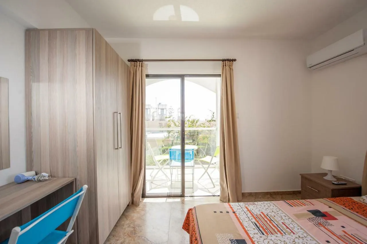 Ha.De.Co. Holiday Apts Айя-Напа